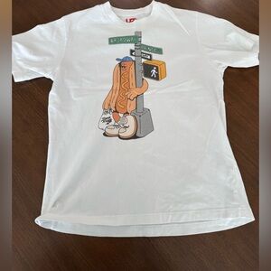 Uniqlo NYC Graphic T-Shirt with Hot Dog Design